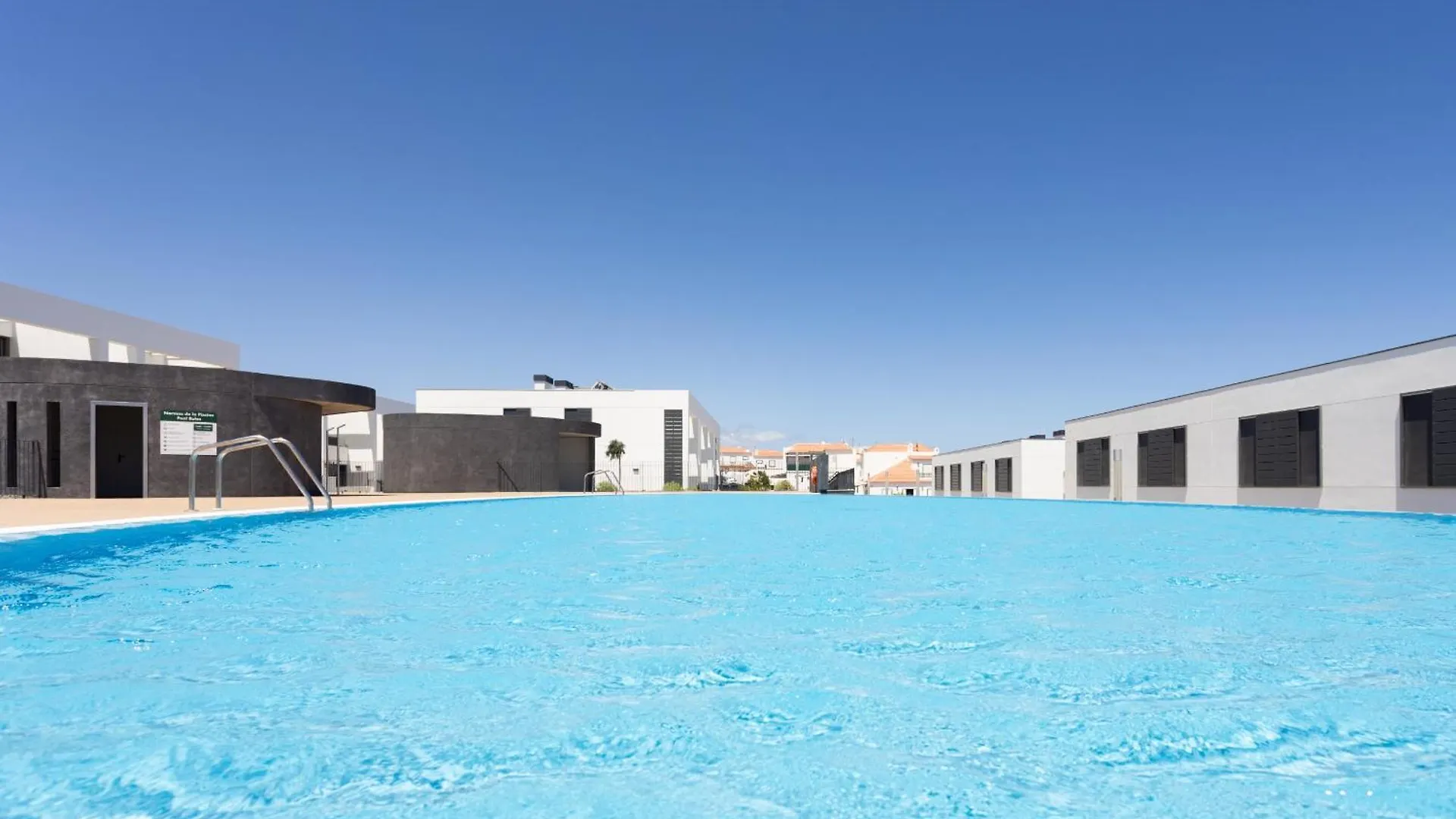 Okstay - Apto De Lujo Con Piscina, A 300M Del Mar Arico 0*,  Spain