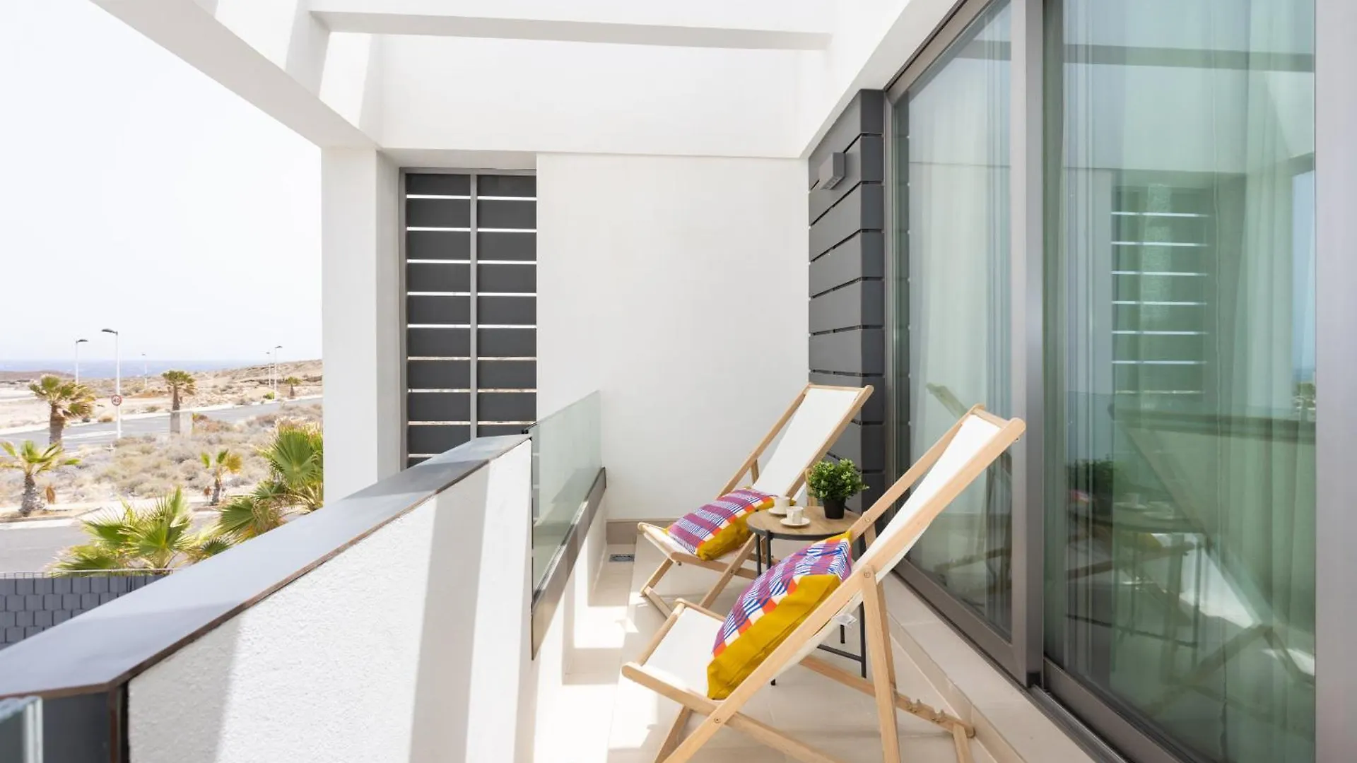 Okstay - Apto De Lujo Con Piscina, A 300M Del Mar Arico 0*,  Spain